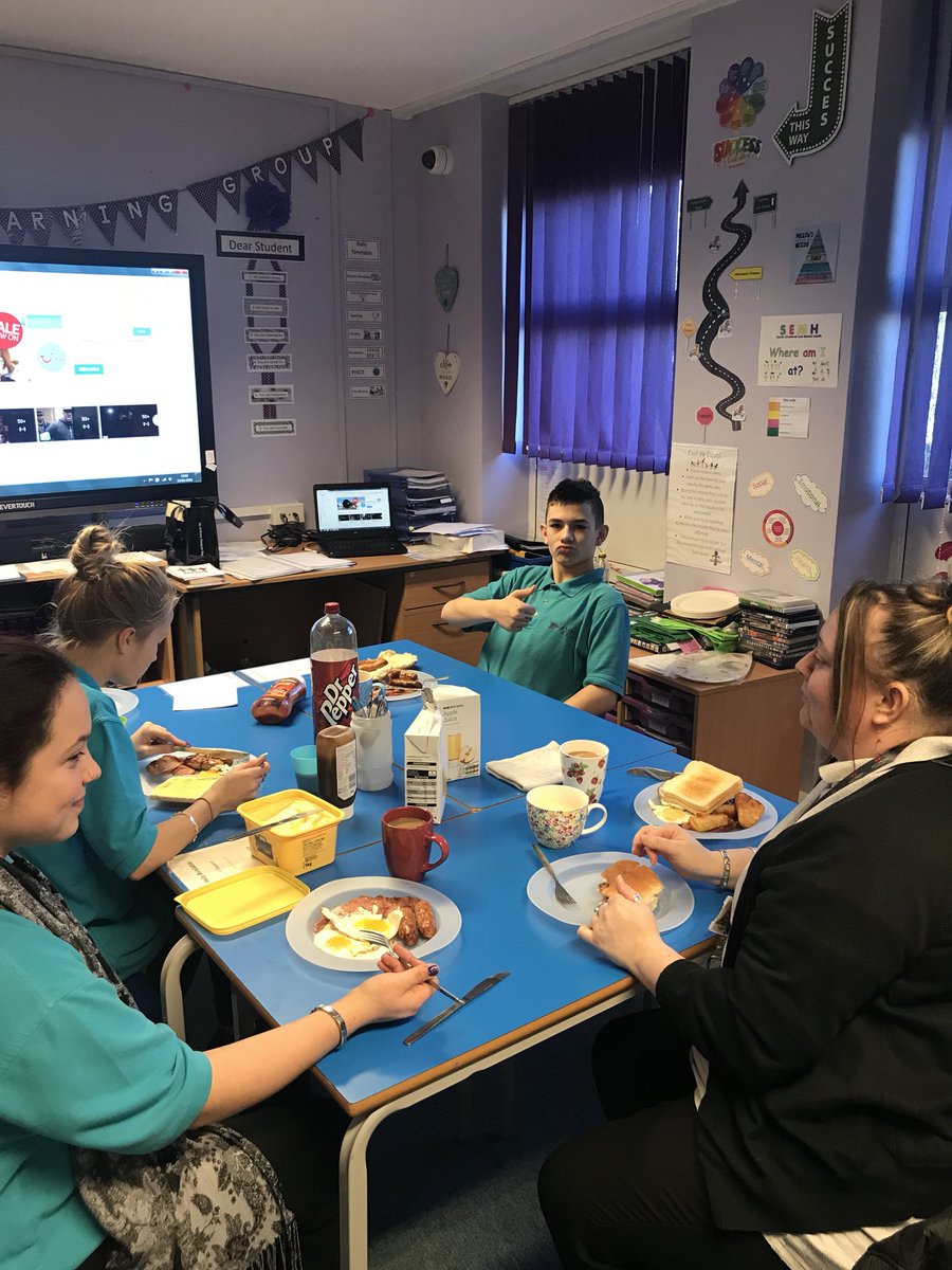 Sevenhills___'s tweet photo. Fab work being completed in #plgclyde. We also had a reward breakfast for our students which went down a treat!! #greatwork fantastic day! https://t.co/oxgiVnEWNK