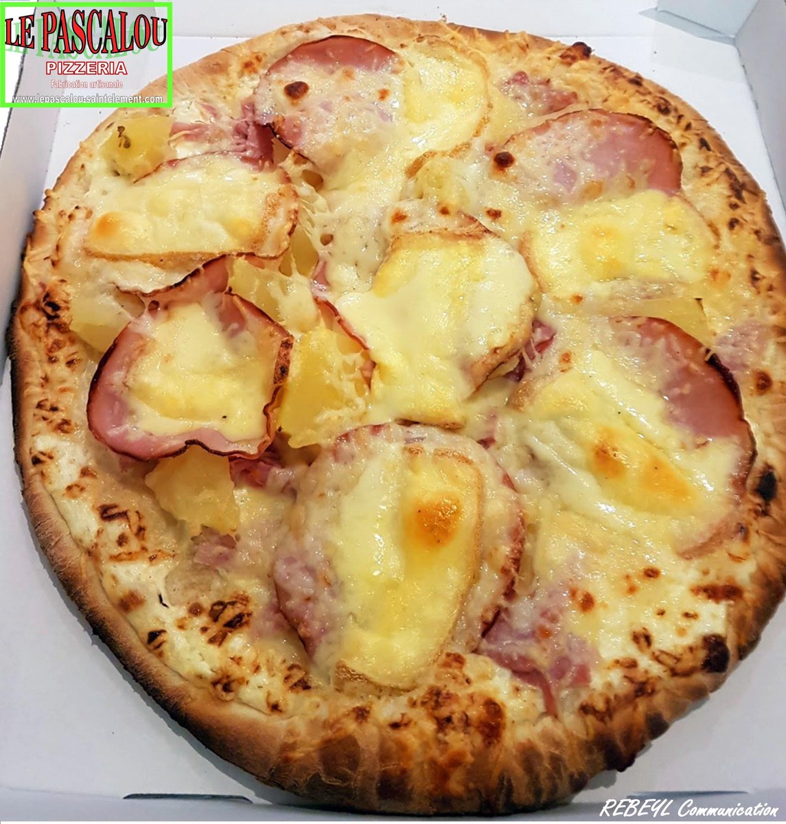 lepascalou34's tweet image. La pizza conseillée pour le mois de février: Notre pizza Tartiflette!
 Une pizza goûteuse et de saison, composée de crème fraîche, lardons, reblochon, pomme de terre, emmental et mozzarella.
