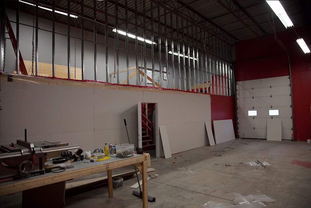 Niaghomeheating's tweet photo. The new shop is coming along nicely. #niagarahomeheating #niagarafalls #localniagara #niagaralocal https://t.co/kNJCaD7DA1
