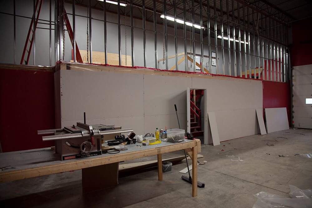 Niaghomeheating's tweet photo. The new shop is coming along nicely. #niagarahomeheating #niagarafalls #localniagara #niagaralocal https://t.co/kNJCaD7DA1