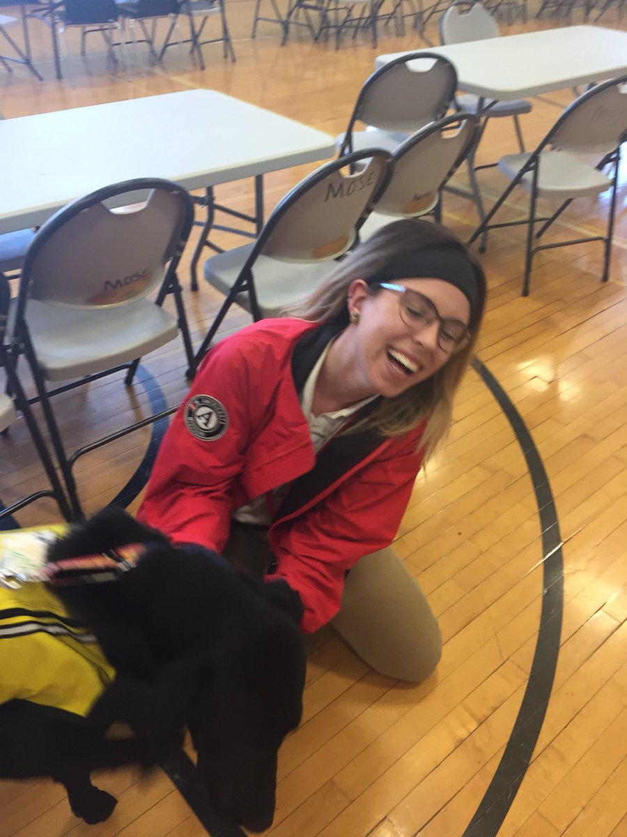 naturally_artis's tweet photo. Oh the Joy! Career Day was awesome! Seeing the 9th graders find a path is one the reasons why I SERVE. Also meeting the service Dog Owen. Sign up to be apart of @cityyear #CYouinKC #Jan26 https://t.co/yfDvssYZaL