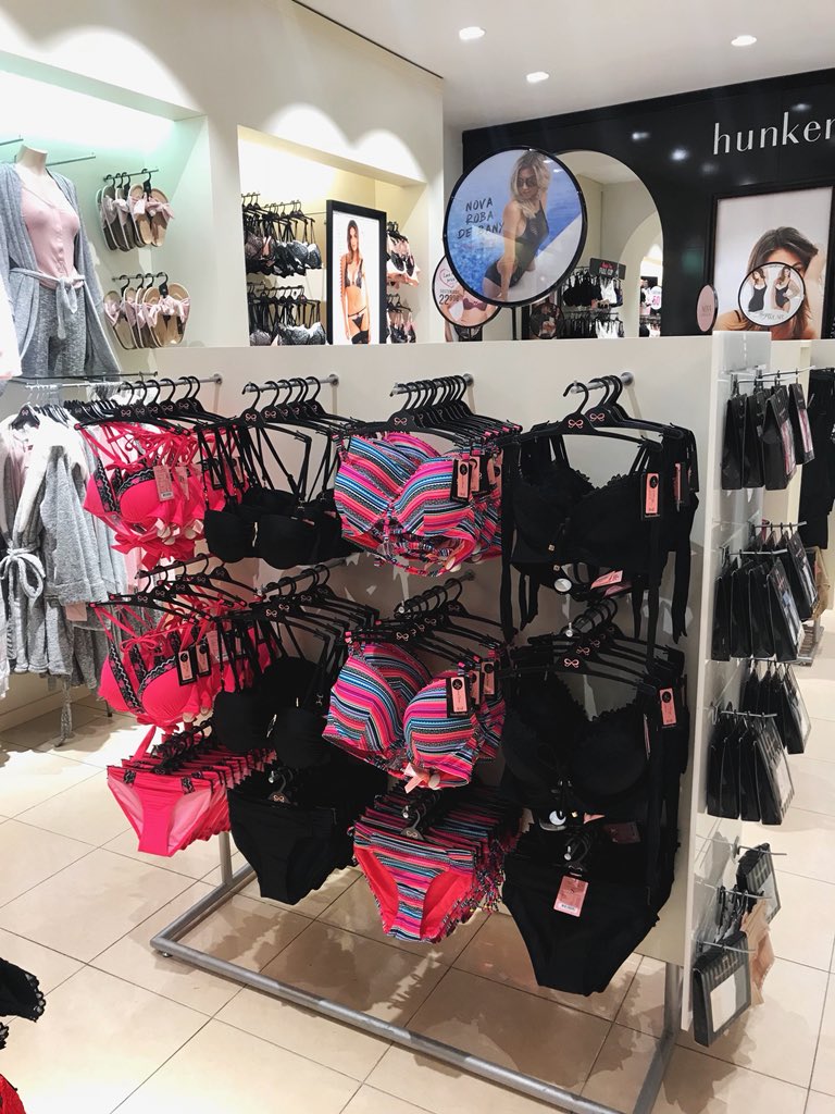 No sé vosotras, pero yo este año  no me quedo sin un sólo día de playa y sol por no tener lista mi ropa de baño!! 🎀

#hkm #Hunkemöller #hkmlleida #Swimwear