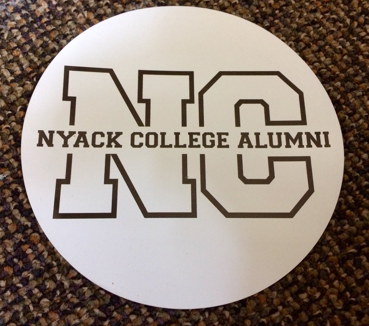 Nyack_Alumni's tweet photo. Claim your @NyackCollege alumni car magnet! Share this post using #NyackCollegeAlumni. Then, email erica.videc@nyack.edu with your mailing address. 

Promo ends 1/31/18. We can only mail w/in the continental US. Must follow @Nyack_Alumni to be eligible. https://t.co/Yui7fgM7Ub https://t.co/rKEscbm4QU