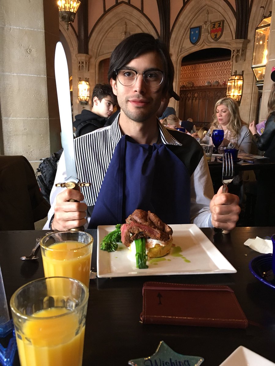 living like lords w/ @_T0W3RS_ (also check out Lords by Body Games on bandcamp)