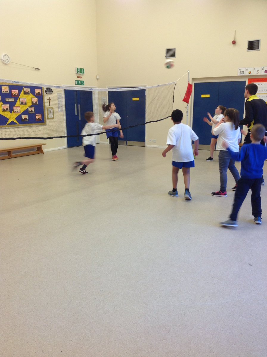 OurLadySport's tweet photo. @CGSOutreach leading our very popular after-school multi-sports club, focussing on volleyball this week! 🏐 https://t.co/01oWq1xyos