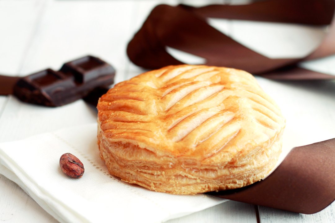 blogSelvatico's tweet photo. Galette des Rois
Avete mai sentito parlare della Galette des Rois? In Francia si può dire sia il dolce superstar dell’Epifania, famosa almeno quanto il nostro panettone a Natale.
La ricetta della Galette des Rois al cioccolato adesso sul Blog: https://t.co/TG6KQnHdlT https://t.co/oKwpjjfXU8