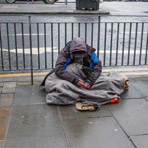 public_finance_'s tweet photo. Sharp rise in numbers of rough sleepers in England https://t.co/249Zgr79IV https://t.co/O0mcPFn9OD