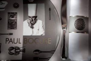 RESOEMPLOI's tweet photo. Le pape de la gastronomie Paul Bocuse nous a quitté https://t.co/dV2PBLR40R #actu #chr https://t.co/DDMcKPduap
