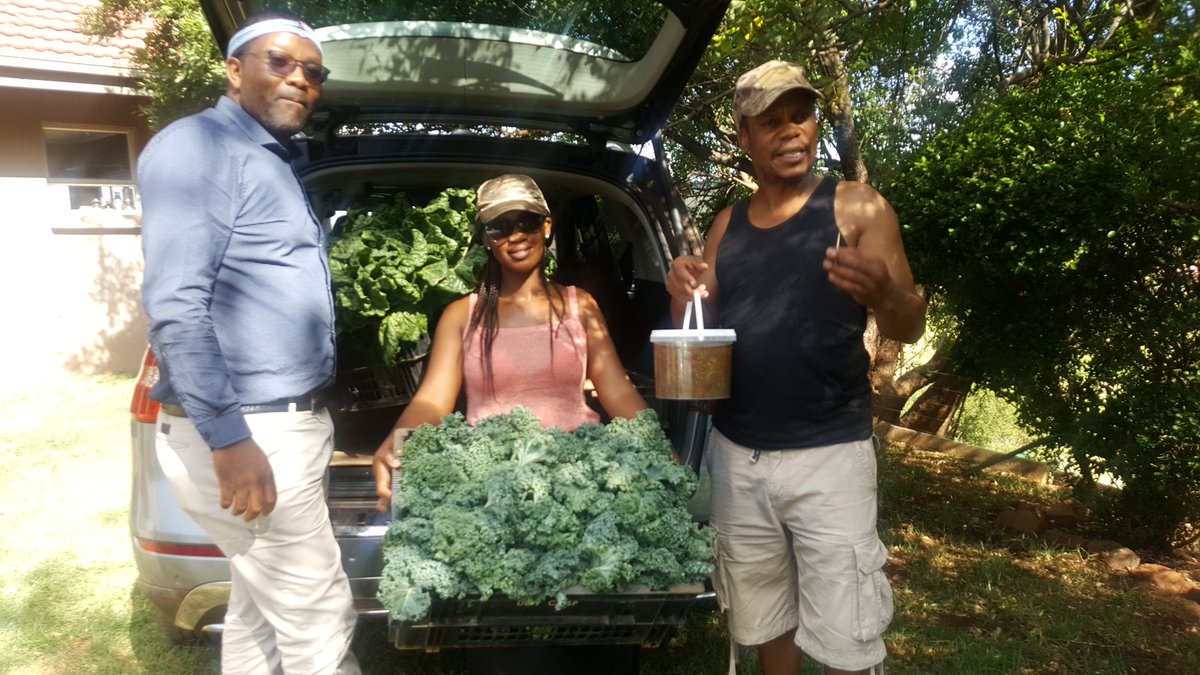 MadewithRural_'s tweet photo. It was a bountiful harvest when we were visited by Chief Zizi Jongisilo!!
#MadewithRural
#MckenziePiggerry https://t.co/7E5o56iPzi