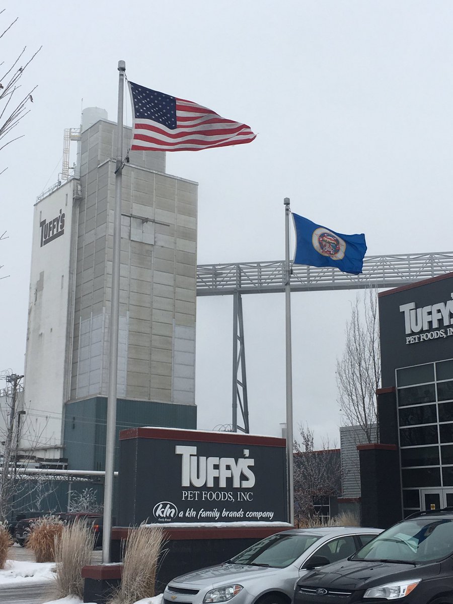 MARLprogram's tweet photo. Good MARLmorning from Perham! #MARLClassIX just toured Tuffy’s pet food plant. https://t.co/yEbM3T7E25
