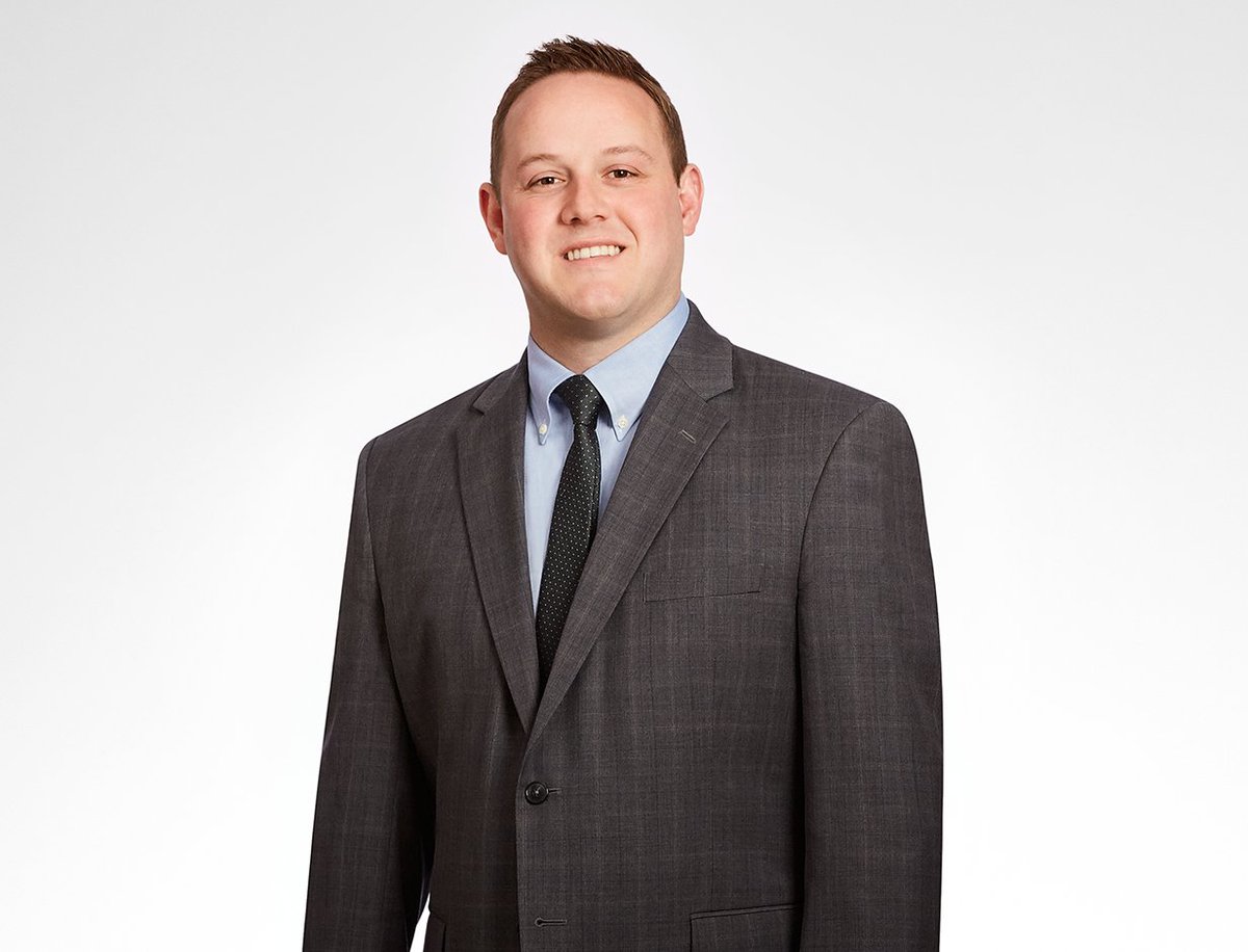 MichaelBestLaw's tweet photo. Congratulations to Michael Best attorney Derek Taylor who was named Associate Member of the Year at @NAIOPWisconsin's annual meeting! https://t.co/jAnuchcZm0 https://t.co/BKCdnBqHc8