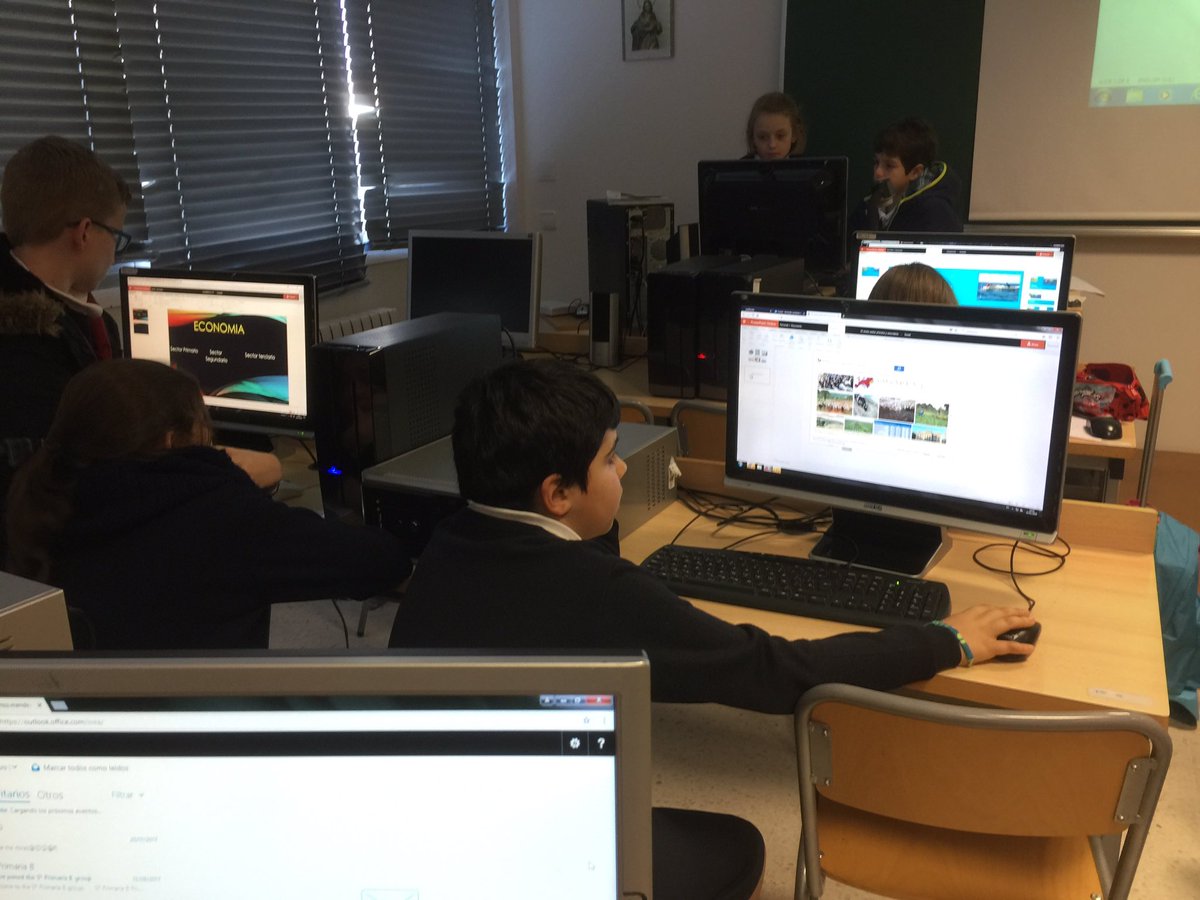 Hijas de Cristo Rey tweet media