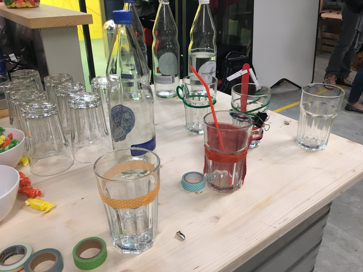 reeni_beeni's tweet photo. Heute im IdeationSpace wurde schon bei der Begrüssung fleissig Kreativität geübt #ideationspace #witzig #creativity #ideation https://t.co/bs9LVBAmnV