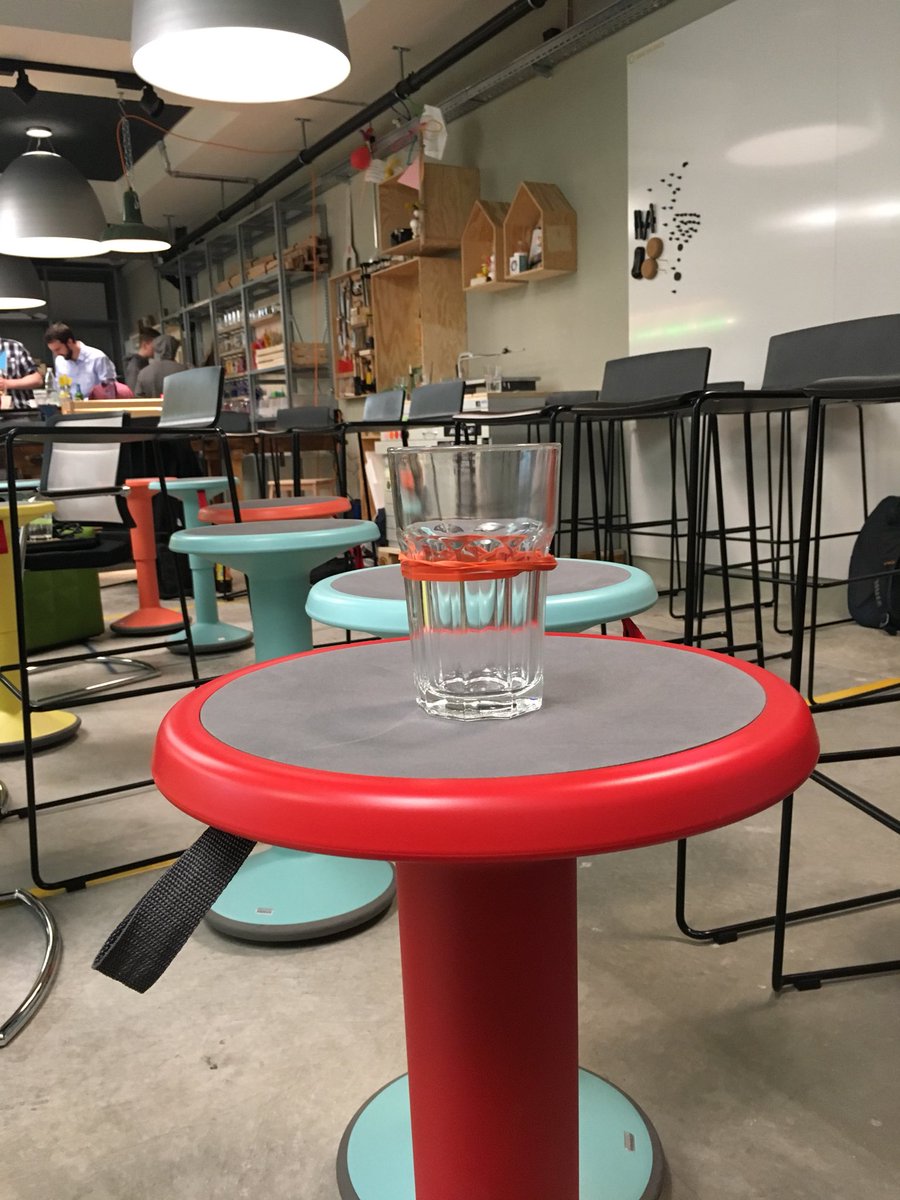 reeni_beeni's tweet photo. Heute im IdeationSpace wurde schon bei der Begrüssung fleissig Kreativität geübt #ideationspace #witzig #creativity #ideation https://t.co/bs9LVBAmnV