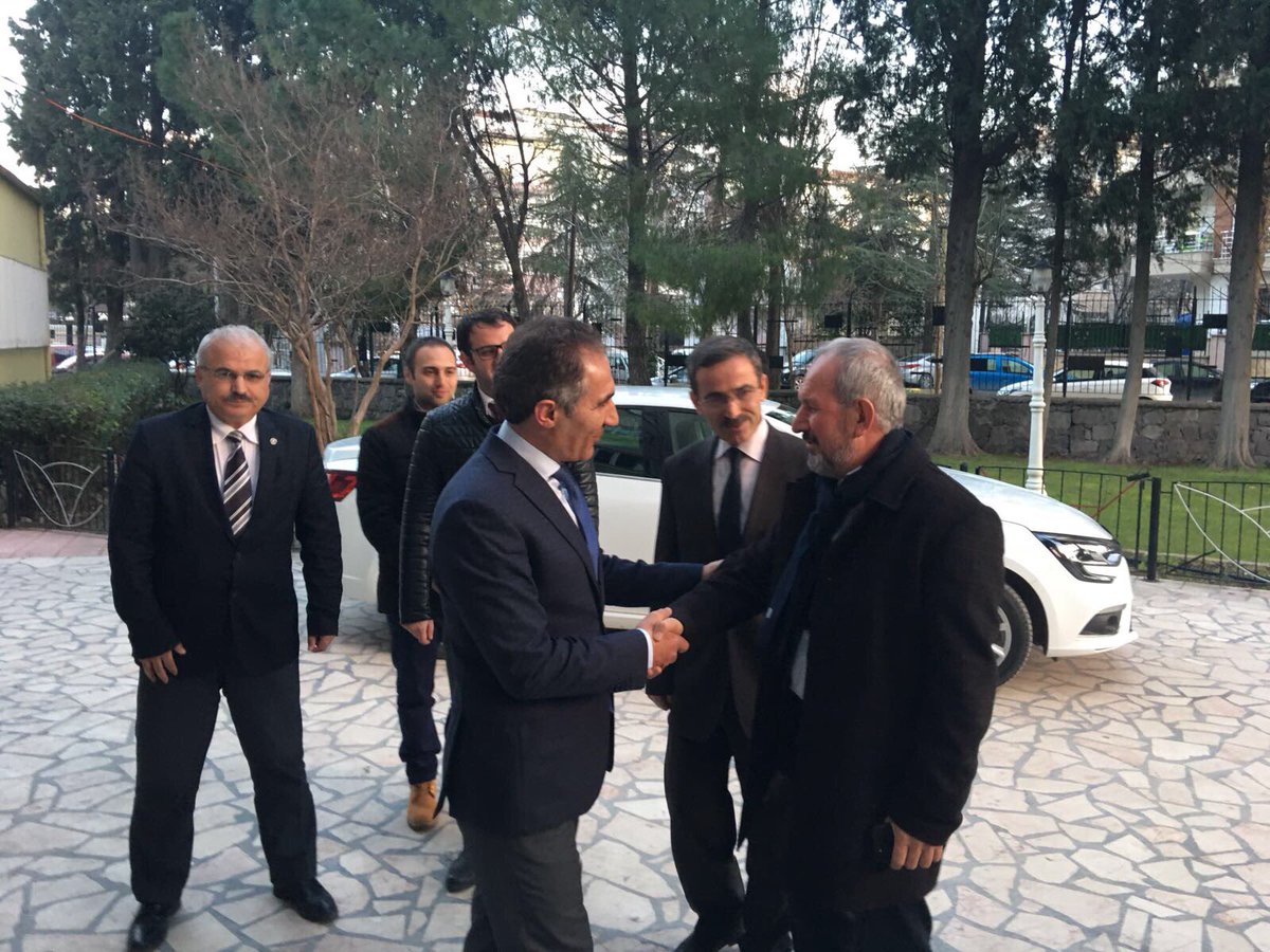 KASIM_BOSTAN's tweet photo. Gençlik Hizmetleri ve Spor İl Müdürümüz Lokman Arıcıoğlu’nu makamında ziyaret ederek görevinde başarılar diledik...  @lokmanaricioglu @Balikesir_GHSIM https://t.co/s6ge1bC2Fp