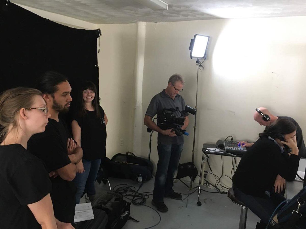 BrienEllie's tweet photo. Her story no.2 working on set #AD 
🎬🎬 -good times ! #workingactors #herstoryno.2
@AMI_Agency @Camilleholletfrench
@Matchboxpicture 
Thank you Robbin 💚 https://t.co/etszOdGyTv