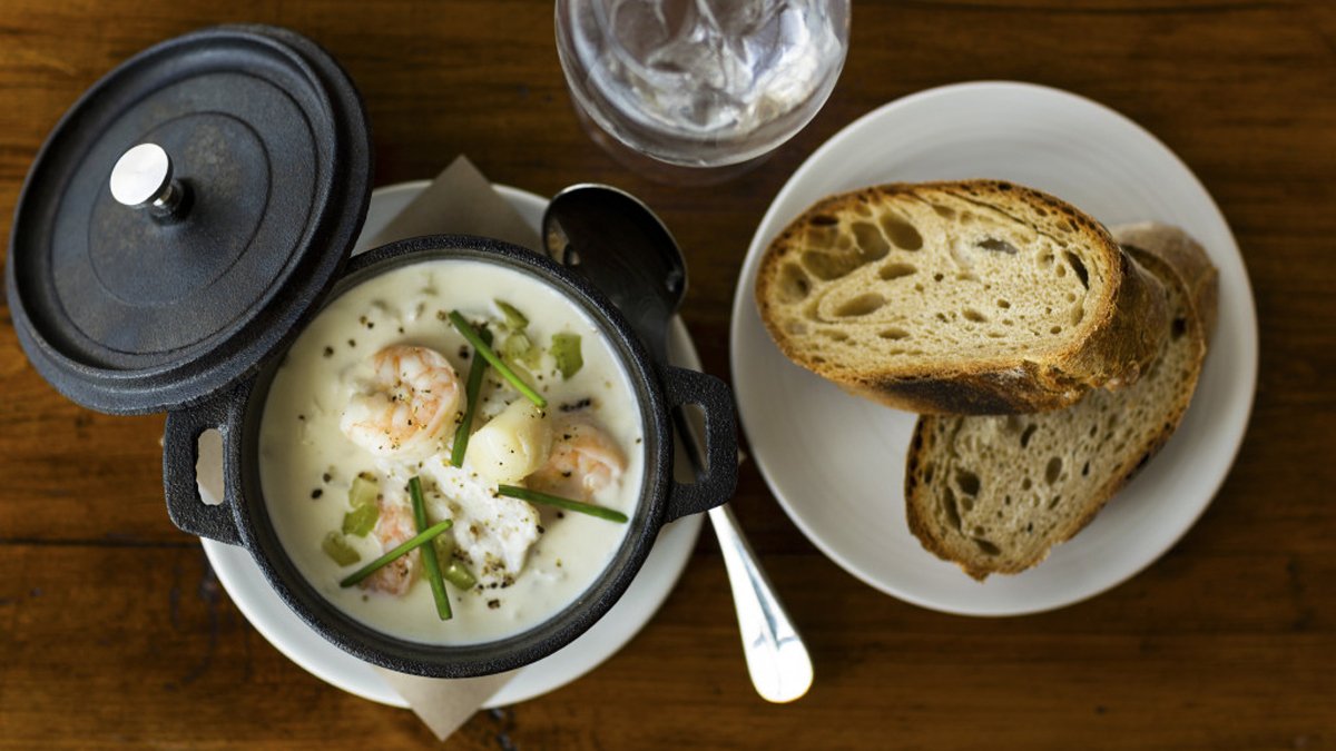 CayugaCountyChamber (@chamber13021) on Twitter photo Brrr, it's chilly! Warm up with <a href="/InnsOfAurora/">Inns of Aurora</a>'s award-winning Boston Seafood Chowder - 1st course of the Inn's #RestaurantWeek2018 $25++ prix-fixe menu! Details on our website: cayugacountychamber.com/restaurantweek Brrr, it's chilly! Warm up with <a href="/InnsOfAurora/">Inns of Aurora</a>'s award-winning Boston Seafood Chowder - 1st course of the Inn's #RestaurantWeek2018 $25++ prix-fixe menu! Details on our website: cayugacountychamber.com/restaurantweek