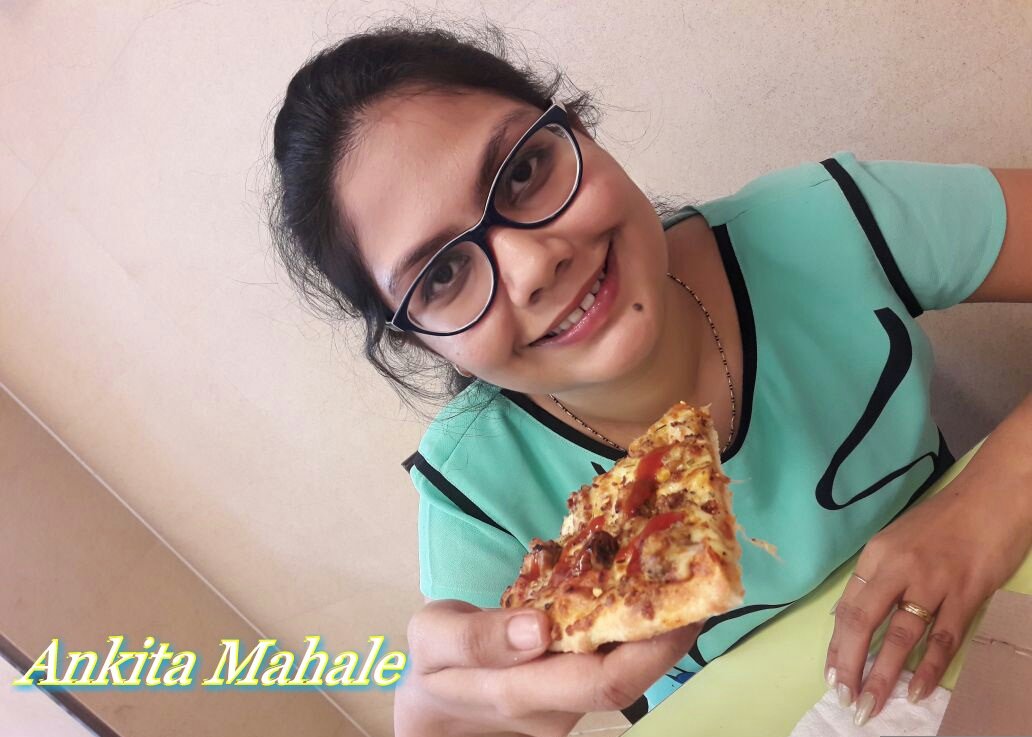 AMahale2809's tweet photo. @clubmahindra #RightToHoliday
#RepublicDay 
When I am on holiday I wanted the right to enjoy my all favourite food without thinking of diet &amp; my weight. 
@clubmahindra 
Join here:
@durgeshmahale2 
@KamatTejashree 
@Kshmita_joshi 
@poojary_anita
 @Kaushikpatil26 
@PiuPatil2 
@minajain1990 https://t.co/8SrUvyMi0b