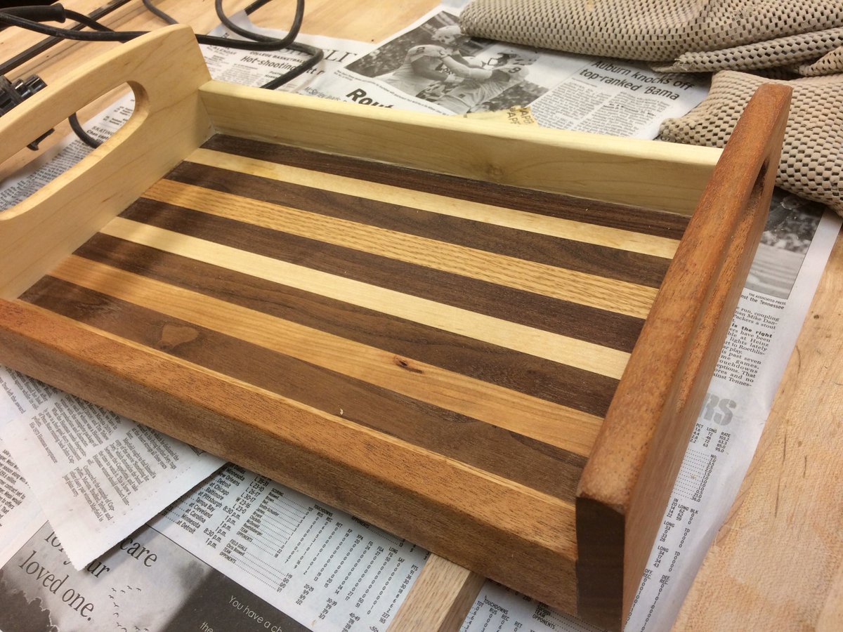 therealmrrudd's tweet photo. Look at these beautiful serving trays made from leftover colorful scraps! #FCPSCTE https://t.co/8najcZZQkK