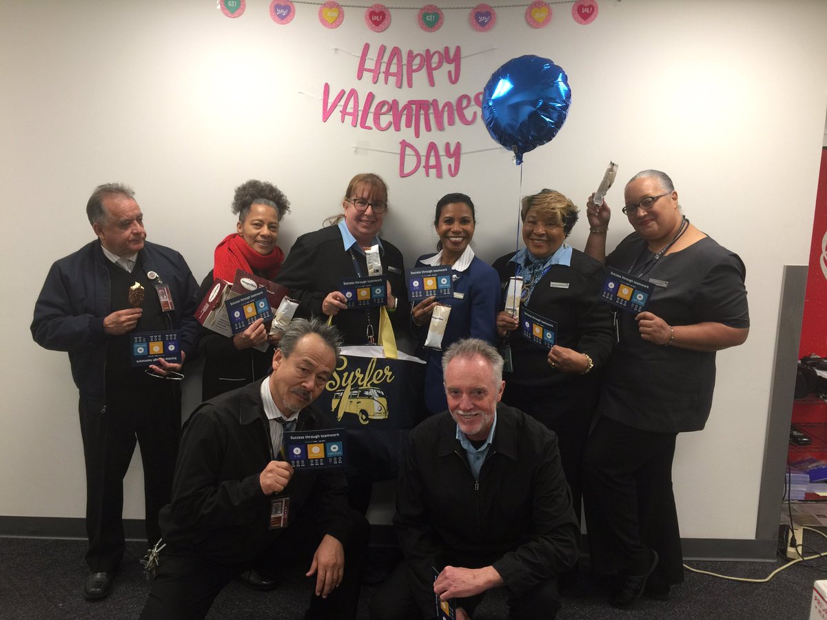 DctUnited's tweet photo. LAX THANKS it's FABULOUS EMPLOYEES on BONUS DAY for their hard work the 4th qtr!
@weareunited #beingunited https://t.co/JP15PTCvO8
