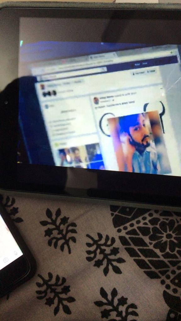 Soooper_Bakar's tweet image. So unethical of @MTVIndia #TrollPolice to put @aadiannadi's profile in their trailer without consent. Is this even allowed? @cyber @MumbaiPolice @WeAreMumbai @RannvijaySingha @CPMumbaiPolice