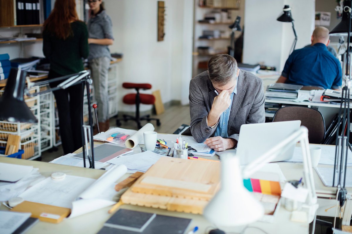 Employee #happiness is more important than ever! 89% of #aviation professionals believe there is greater #pressure than ever before in their
work. Find out why: bit.ly/2n24x7o