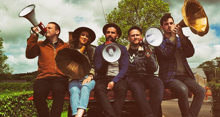 Rend Collective – Thumbs #bible #biblestudy #scripture #Christianity #Jesus #ChristianNews socl.club/Xo-r48