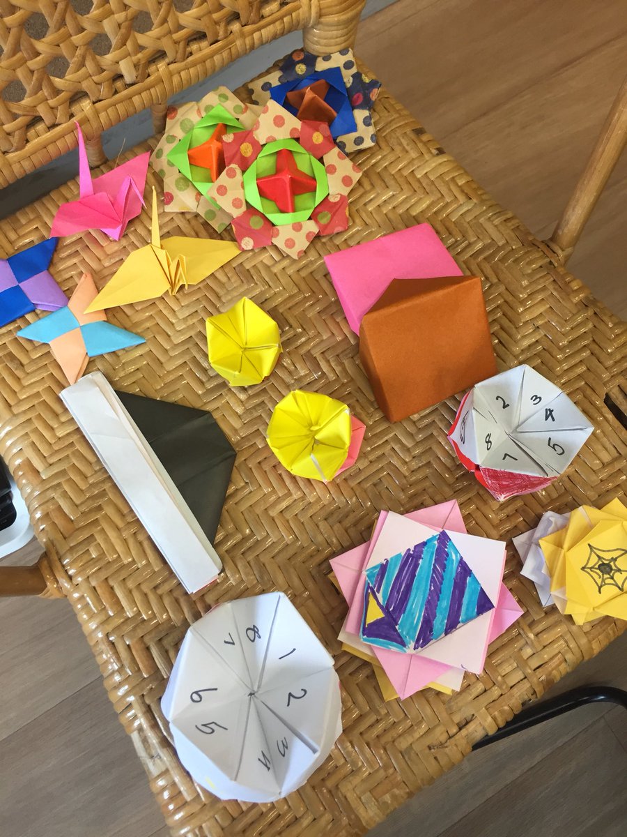 sarahfitz1985's tweet photo. Y4 Market Day productions are well underway. Looking forward to seeing their final products! #HWOO #rchkpyp #pyp https://t.co/FwRuZfljqc