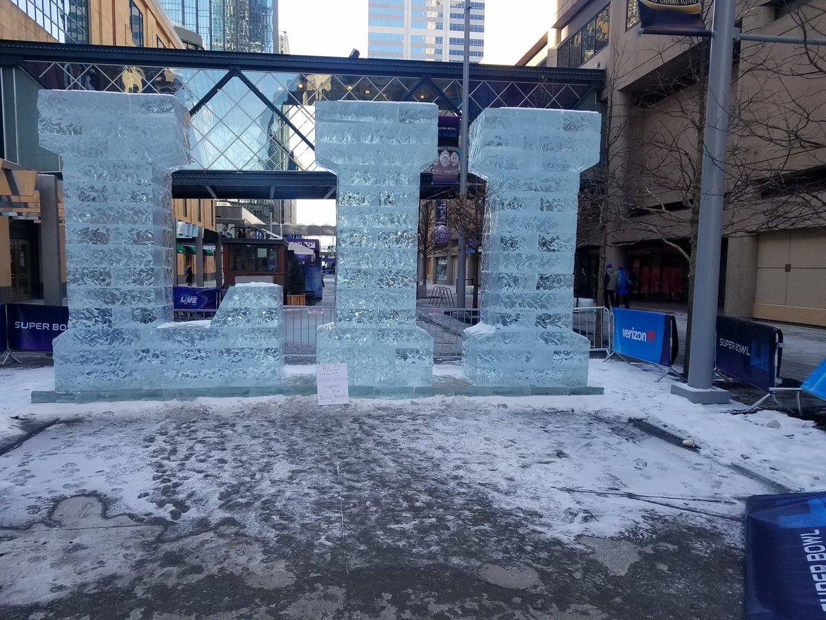 CornguyKyle's tweet photo. Did the #BoldNorth thing this morning, then on to #farmbowl got to see @MartySmithESPN not doing NASCAR, I think @jvwipperfurth could have helped the hometown team out a little more @DarinDarinj @KyleRudolph82 still ended up 4th https://t.co/eUJ6opvNeq