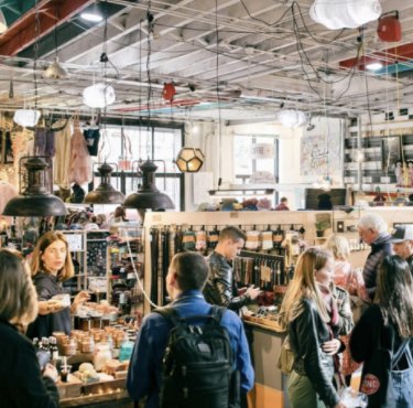 retaillinx's tweet photo. Shop local, it is the best way to support small businesses. Regram: @SubCiti Find this space on https://t.co/rnrHapId8o #shoplocal #newyork #soho #smallbusiness https://t.co/6uGb5pXhcI