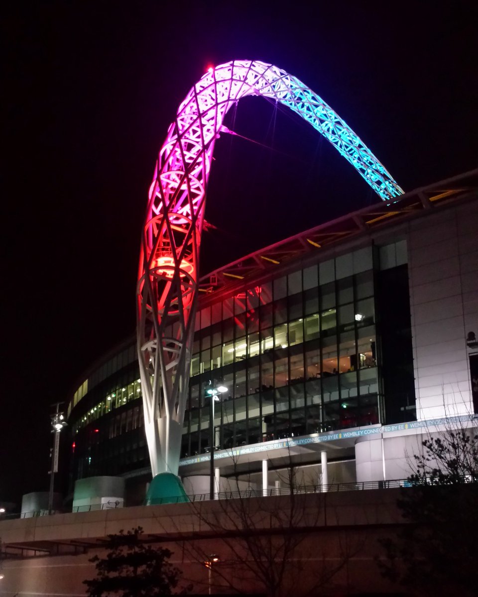 Insightfulphoto's tweet photo. Big congrats to @EvergladeWindow for their 3 @WestLBusiness #Awards @wembleystadium #WLBA18 https://t.co/bjabmI0PgE