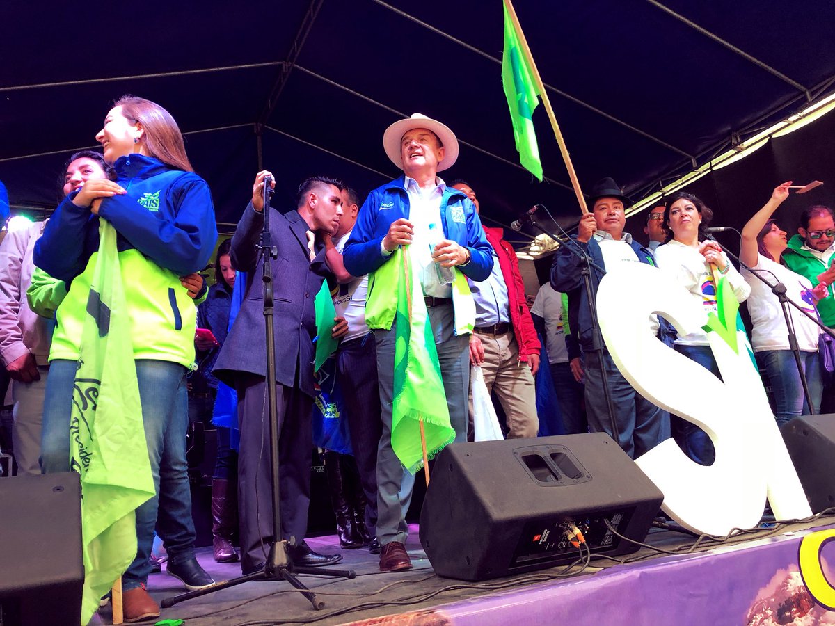 cotopaxi_AP35's tweet photo. Respaldamos a @Lenin, creemos en un Ecuador unido,  #Cotopaxi vota #7vecesSí #LatacungavotaSÍ #SalcedovotaSí #PujilívotaSÍ #PanguavotaSí #SigchosvotaSí #LaManávotaSí @HectorGon35 https://t.co/awur1qwZwY