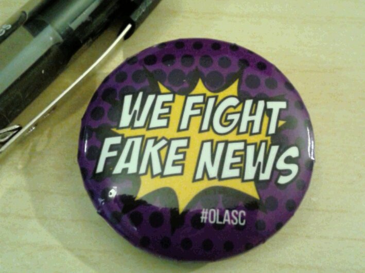 Sarah_McCabe_'s tweet image. Librarians! #olasc #libraryswag