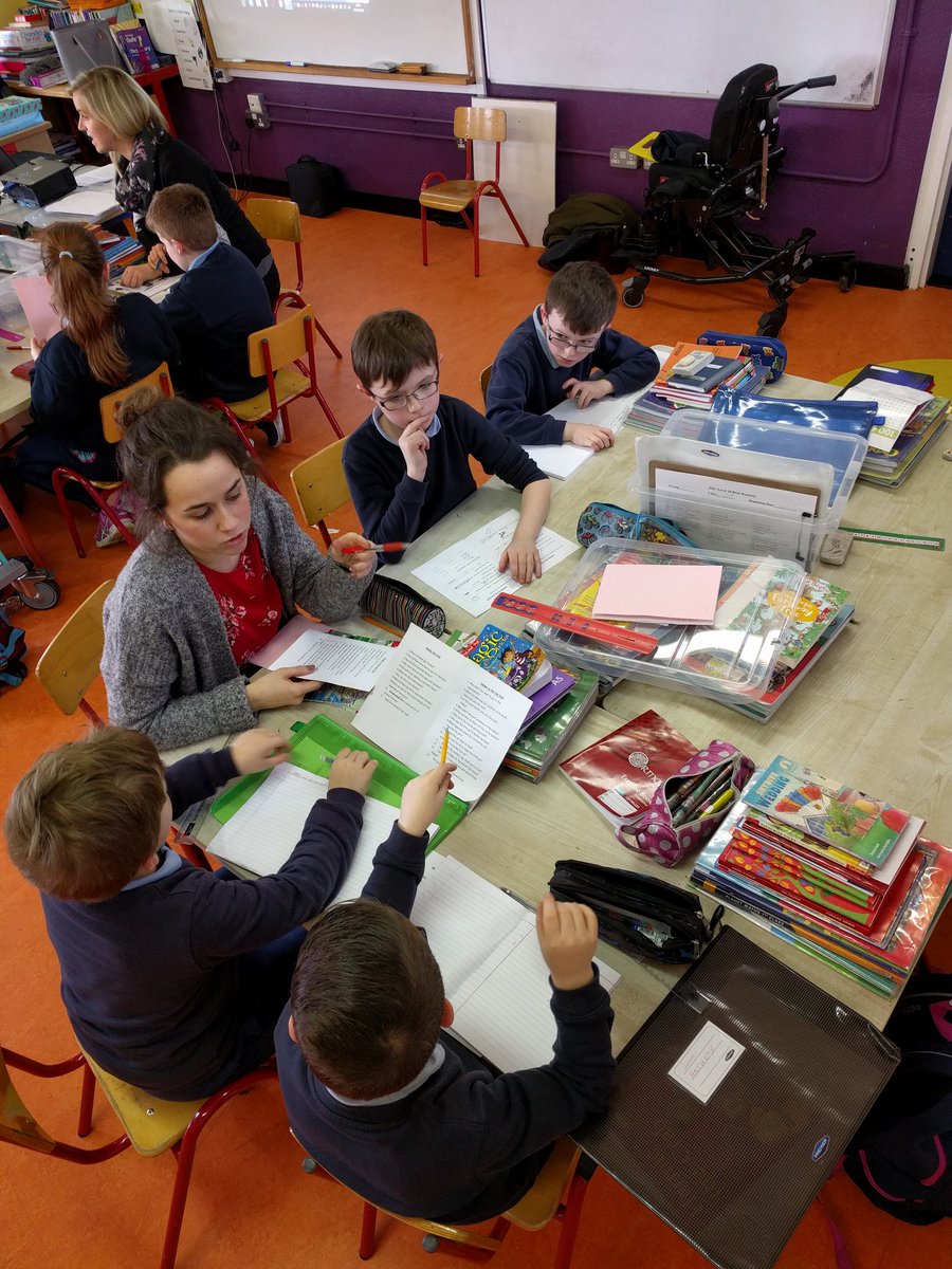 BarnacarrollNS's tweet photo. Literacy Lift Off in Ms Clarke's 2nd class today. @PDSTLiteracy #readinglotsofbooks https://t.co/o3vq81bIy0