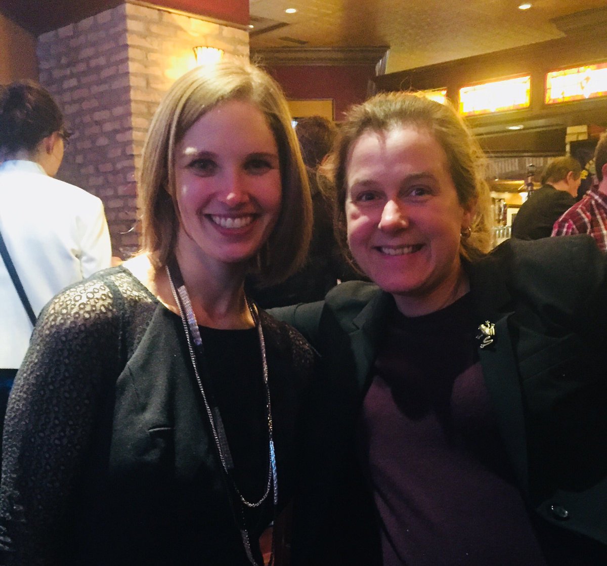poulsonh's tweet photo. Come join us at the DC @ESEPCoalition #happyhour! @elephantcastle on Eye an 19th St! #esep @SciPolGuy @PublicHeath https://t.co/AVm0ZC8Kwb