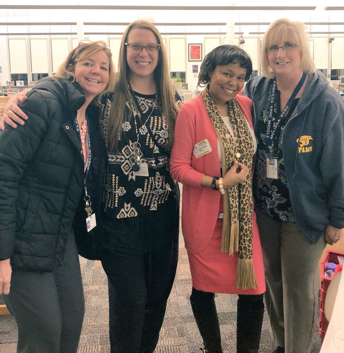 EricaFritzPAMS's tweet photo. Thank you @OrganicLeaderVB & @teacherbyrd #BeMindful #HappyTeachersChangeTheWorld #MindfulClassroom #CloseYourTabs #Refuel https://t.co/hiKFS95W7s