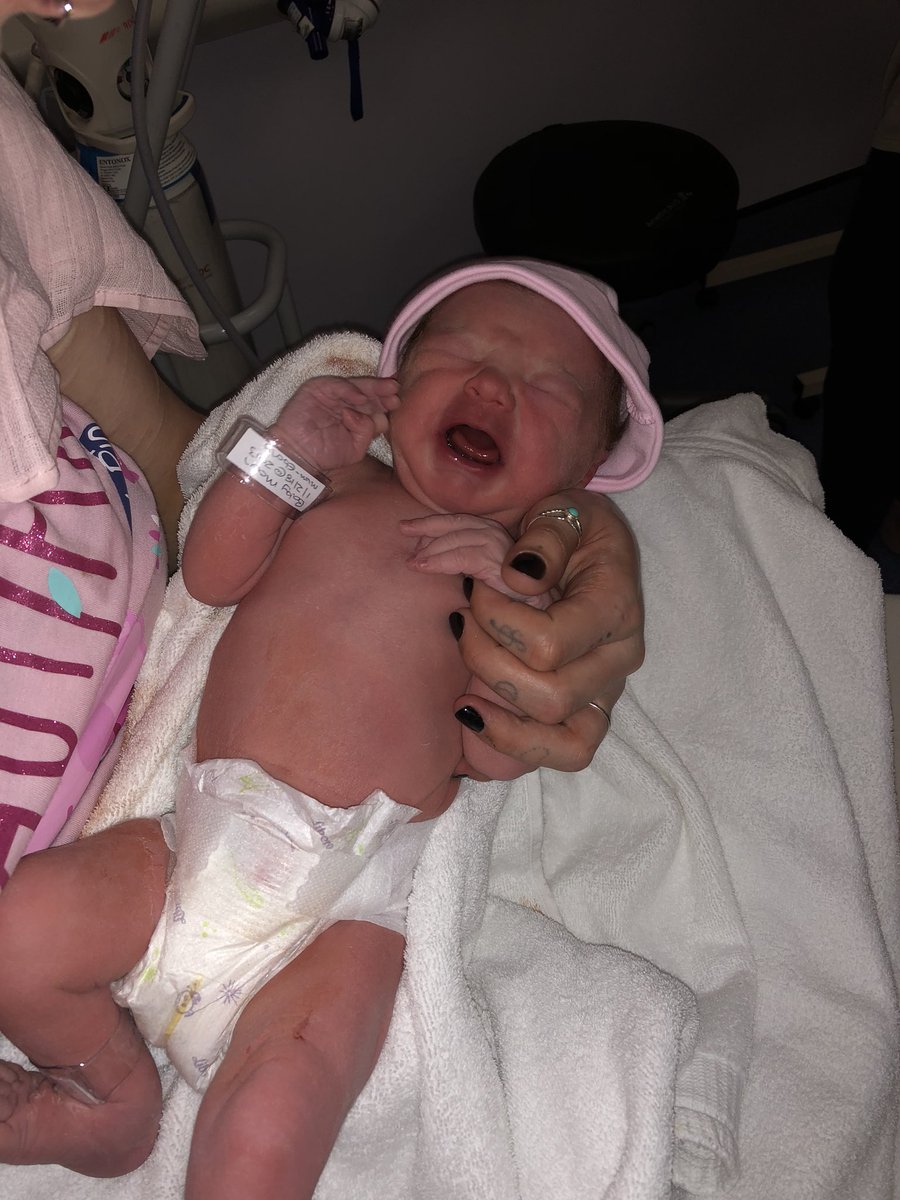 Dozzaaa137's tweet photo. omfg I’m a dad!  So so so happy to welcome beautiful little Bella Moon to the world! 👶🏻😍🌍 https://t.co/aYabDa9VY4