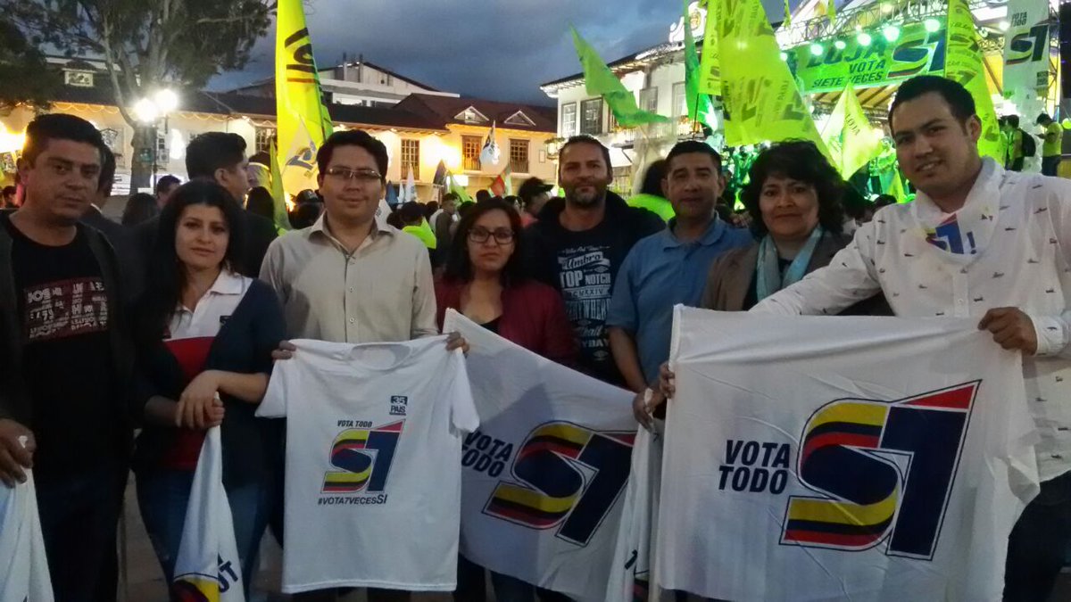 luisdiazgut's tweet photo. Durante la Caravana por cierre de Campaña en el Ecuador. Estamos convencidos de que contamos con la gran mayoría del apoyo ciudadano. ¡Gracias por todo su respaldo a este proceso democrático! ¡Qué viva la Consulta Popular! ¡Juntos lo hacemos bien! se siente la #UnidadSocial #7SI https://t.co/Uaaiycx0sH