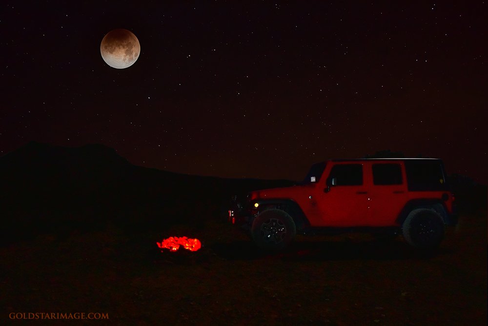 GoldStarImage's tweet photo. @LandRoverUSA @CHRISJEYES Sorry Land Rover We like to watch the solar eclipse out in the wilderness along the camp fire 😛 https://t.co/83TMi5Gnde