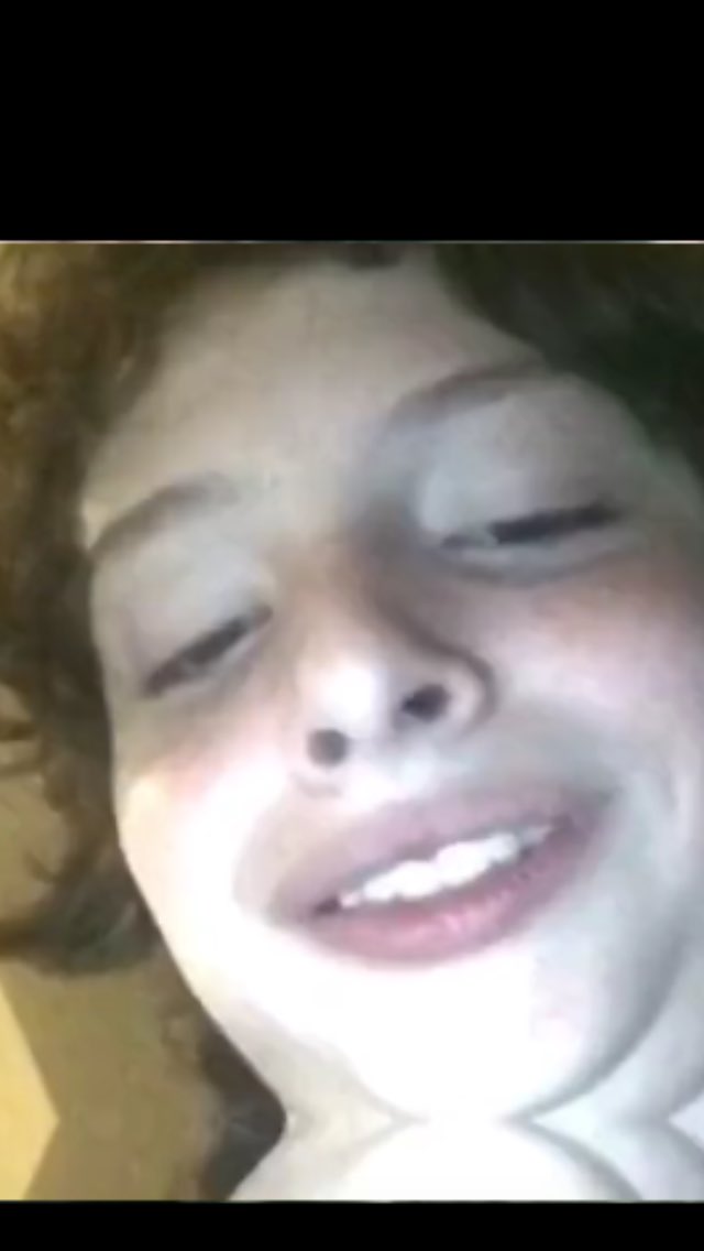 _stranger_Mike's tweet image. Omg😂his vines are so freaking funny 😂