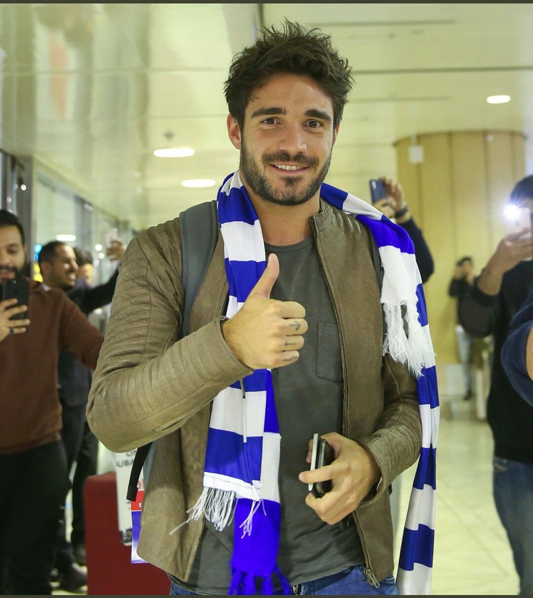 #الهلال_زعيم_اسيا
.
.

متفائل بأن يقدم مستوى كبير يرضي عشاق الزعيم .....
 وفي انتظار انضمام بن شرقي بإذن الله يقدمون اضافة كبيرة لهجوم #الهلال 
فالكم الدوري يازعماء 💙