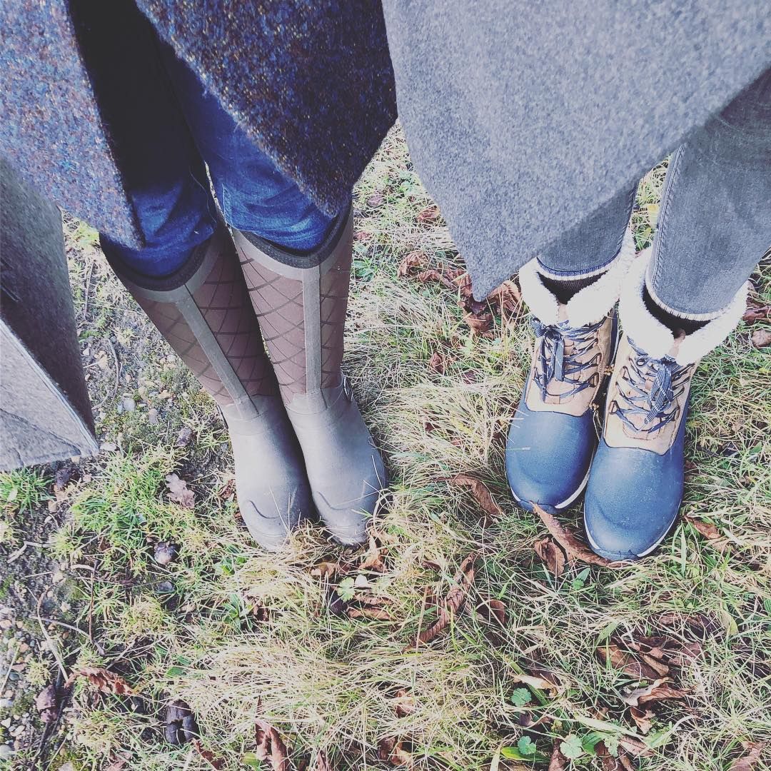 Friends who Muck together, stay together. #ootd #muckboots (pc: IG user @gouldielocks_x)