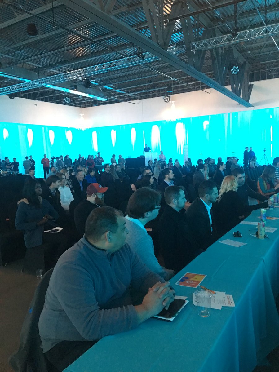 Startup_Collab's tweet photo. Big thanks to everyone that came out to our #TSCshowcase We're excited for the NEXT round of entrepreneurs to #STARTUP https://t.co/IcQ8RVSiBV https://t.co/8krVegfYZV