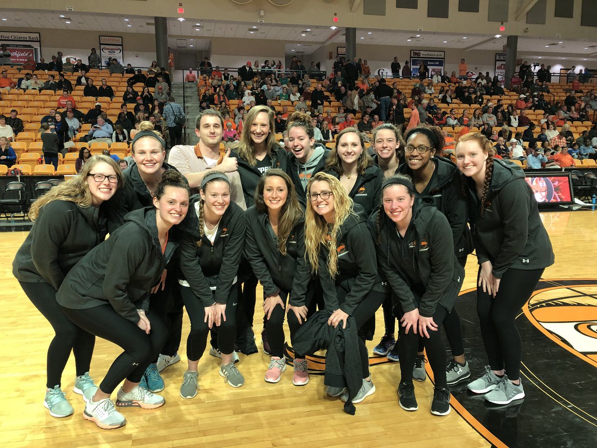 GoCamelsSwim's tweet photo. Proud to have our program so well-represented at tonight’s Scholar Student-Athlete recognition! #GoCamels https://t.co/Cc1q2h5EA7