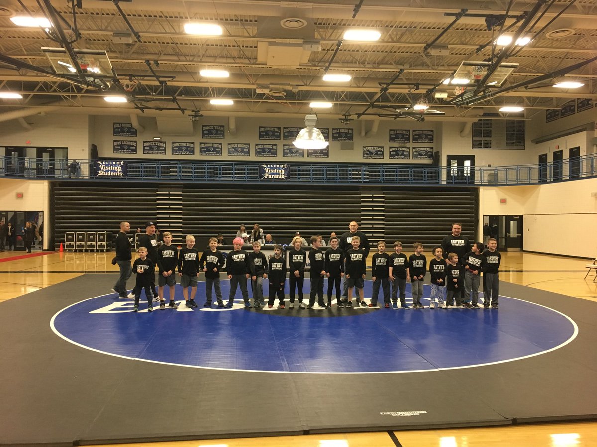 Travis Lee tweet media