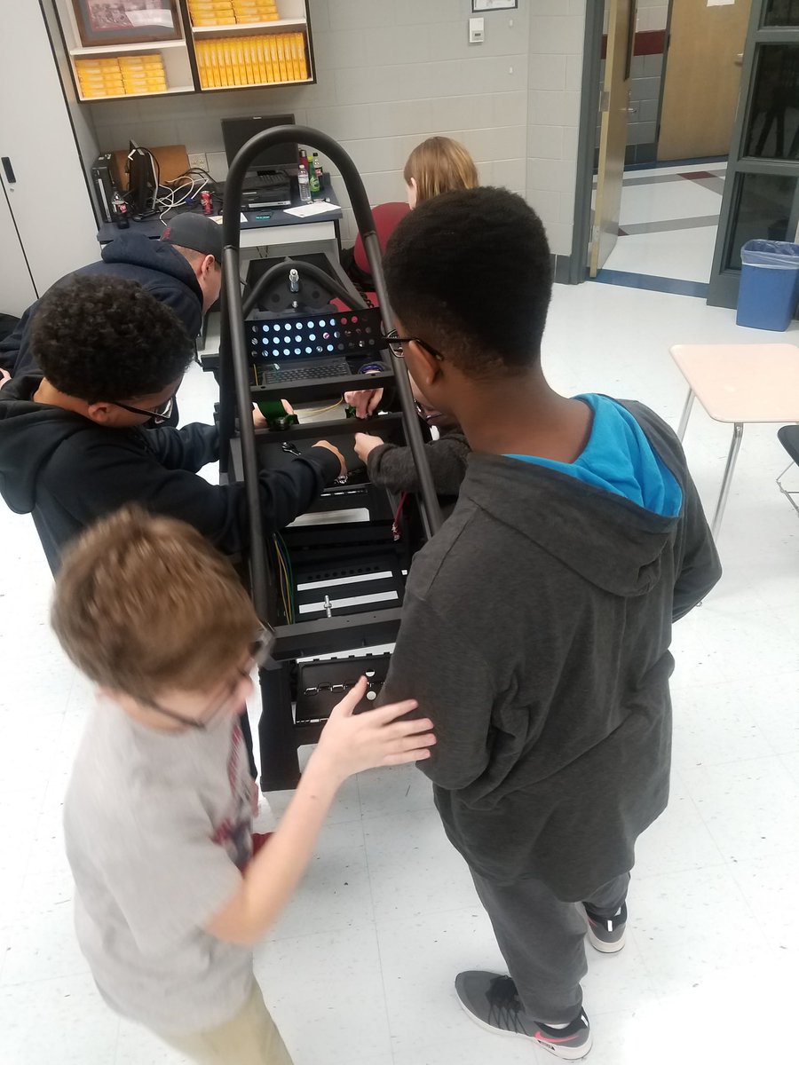 MvmsGreenPower's tweet image. Working hard