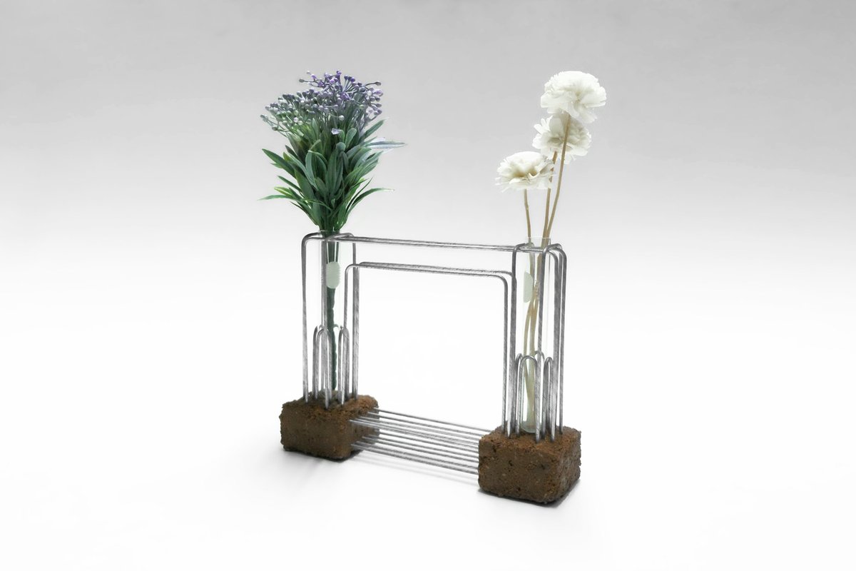 thephutty's tweet photo. Our unique vase & diffuser bar combine perfectly with our fragrances and are such a stylish way to fragrance your home.
@bangkokdesignweek
#corkblock #corkproducts #aluminum #brasscolor #silvercolor #coppercolor #nature #reed #fragrance #HomeDecor https://t.co/RESRZkru8W