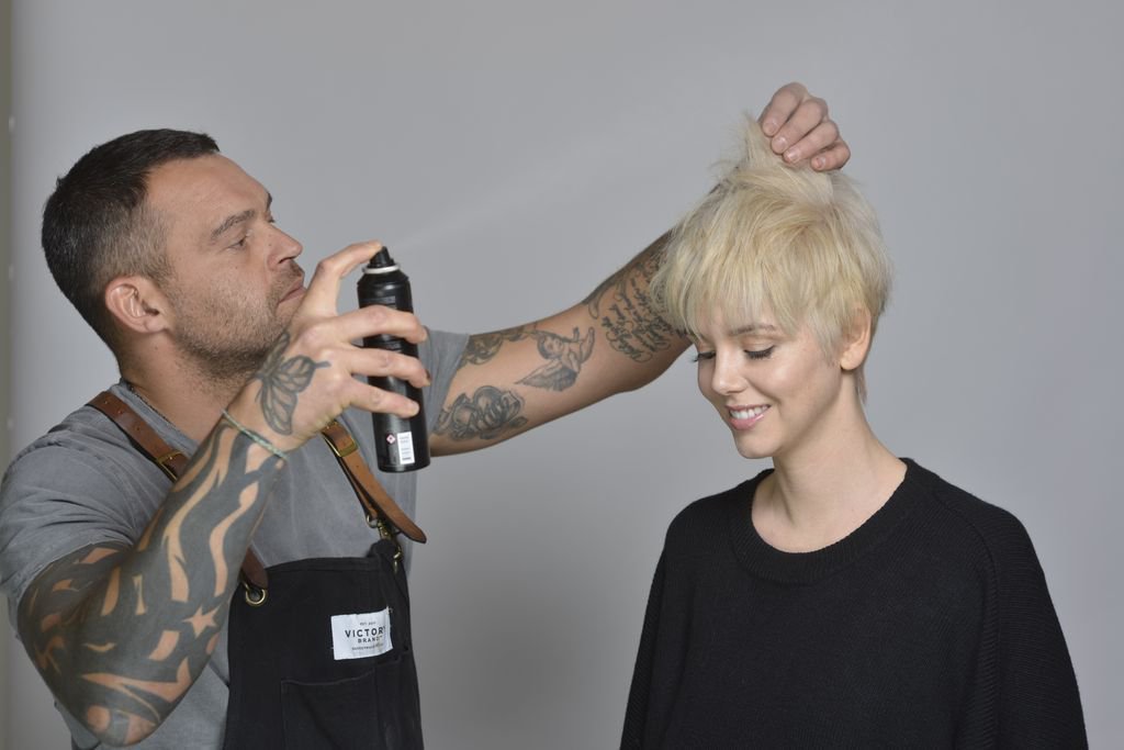 lanzahaircare's tweet photo. " #AirPaste is the smoothest application of a paste product I have ever used." #backstage says @matt.swinney https://t.co/z6yE3XAxfN