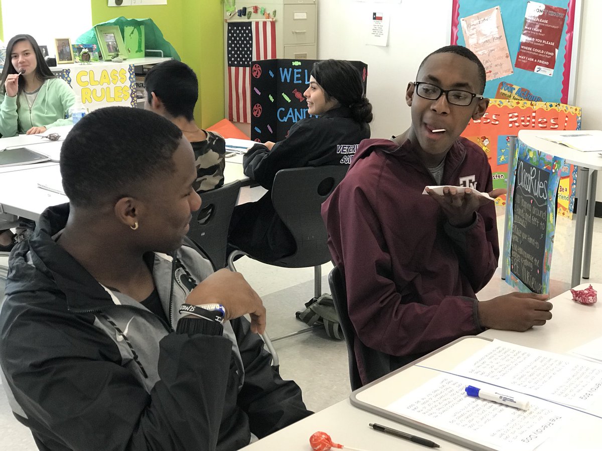 tracyjohnston18's tweet photo. Students in the Teaching/Education Pathway at the CTC identifying methods to support learners of varying ability as well as having a little fun with simulations! #knowyouroptions #SPEDHomeTeam https://t.co/fmyRrHzUfC