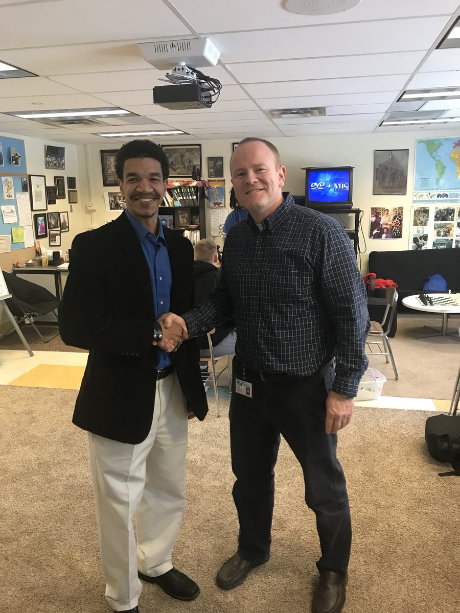 AlwaysRepUPREP's tweet photo. 1st Chess Tournament of the new year!  UPrep vs West Mifflin.  Congratulations to all participants and special thanks to Coach Malcolm Thomas and Coach Mizner for making it happen! #ExpectGreatThings #AlwaysLearning @UPrep https://t.co/IxqYgDof4F